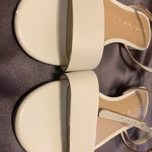 Gibson/ Latimer Beige Strappy Flat Sandals - Picture 3 of 4